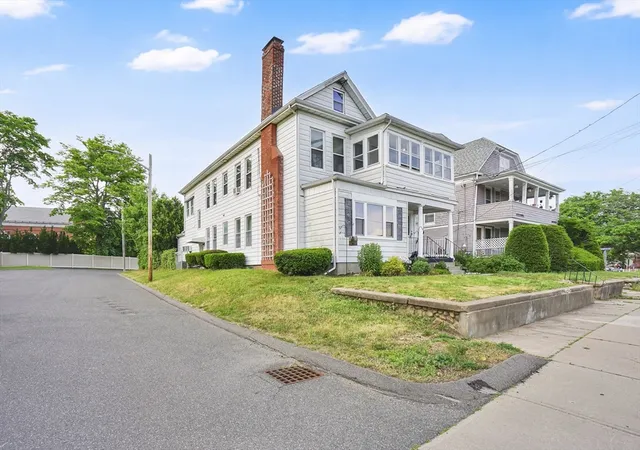 2nd image of 5 7 Corser St, Holyoke, MA 01040 | MLS# 73535574