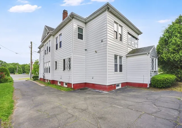 4th image of 5-7 Corser St, Holyoke, MA 01040 | MLS# 73535574