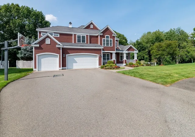 Photo 3 of Single family home for sale at 80 Oregon Ave, Braintree, MA 02184 | MLS# 73562742 | Listing updated on 2026-09-19