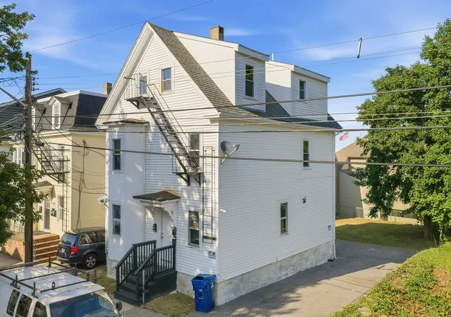1st image of 1272 Pleasant St, New Bedford, MA 02740 | MLS# 73548845