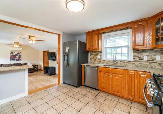 Photo 4 of Sale Pending at 52 Chisholm Rd, Weymouth, MA 02190 | MLS# 73568912 | Listing updated on 2026-09-17
