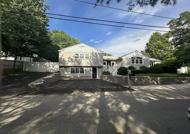 38th image of 48 Juniper St, Billerica, MA 01821 | MLS# 73537935