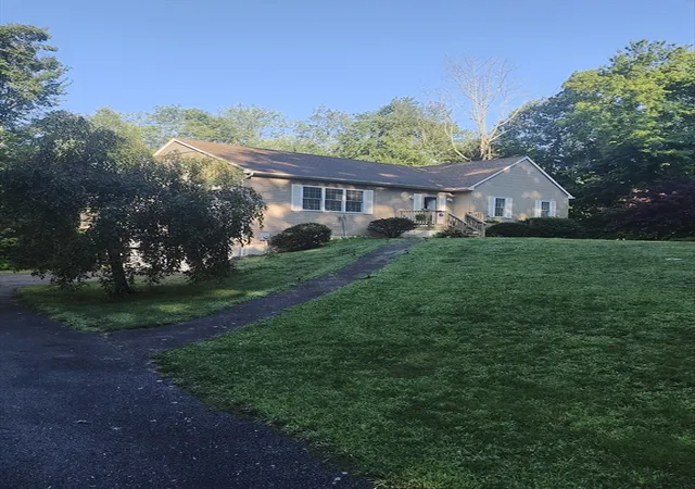Photo 2 of Single family home for sale at 299 River St, Leicester, MA 01524 | MLS# 73563056 | Listing updated on 2026-09-09