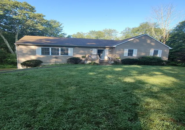 Photo 4 of Single family home for sale at 299 River St, Leicester, MA 01524 | MLS# 73563056 | Listing updated on 2026-09-09