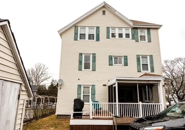 Listing Photo 2 - Condo for sale in building located at 93 Osborn St, Fall River, MA 02724