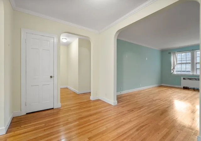 2nd image of 1490 Beacon St #3, Brookline, MA 02446 | MLS# 73559050