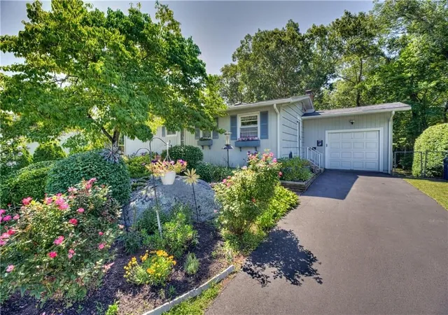 Photo 2 of Single family home for sale at 16 Superior St, Warwick, RI 02886 | MLS# 73555308 | Listing updated on 2026-08-06