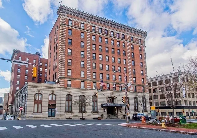 1st image of 140 Chestnut St #319, Springfield, MA 01103 | MLS# 73549986