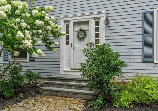 Photo 2 of Single family home for sale at 18 Indian Cvs Rd, Marion, MA 02738 | MLS# 73570238 | Listing updated on 2026-09-04