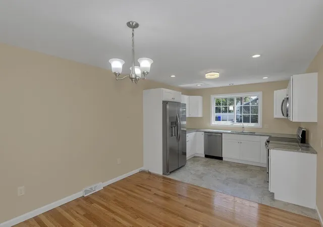 Homes for sale in Springfield, MA | 63 Hope St, Springfield, MA 01119 | MLS# 73522412