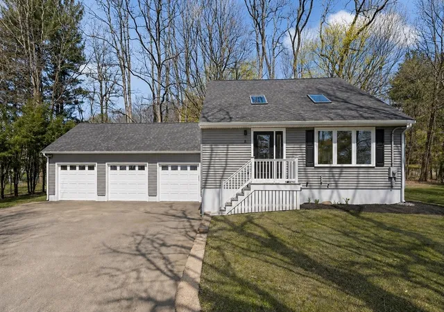 2nd image of 8 Boardman Street, Haverhill, MA 01830 | MLS# 73510663