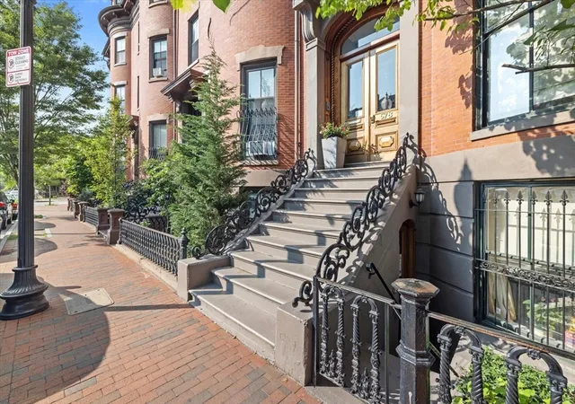 Photo 2 of Sale Pending at 578 Massachusetts Ave #3, Boston, MA 02118 | MLS# 73549452 | Listing updated on 2026-09-22