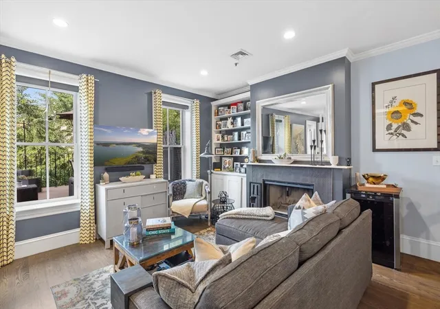 Listing Photo 5 - Condo for sale in building located at 578 Massachusetts Ave, Boston, MA 02118 - Unit #3