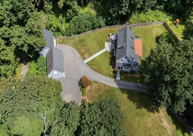 Photo 3 of Sale Pending at 104 High St, Topsfield, MA 01983 | MLS# 73565077 | Listing updated on 2026-09-18