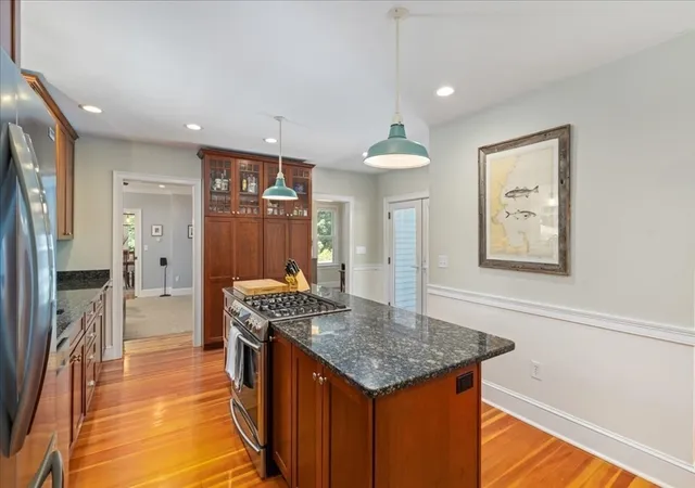 Photo 4 of Sale Pending at 104 High St, Topsfield, MA 01983 | MLS# 73565077 | Listing updated on 2026-09-18