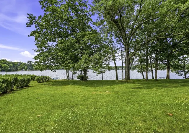 Homes for sale in Millbury, MA | 6 Tiffany Circle #6, Millbury, MA 01527 | MLS# 73537094