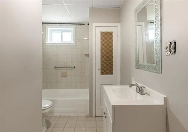 Listing Photo 4 - Condo for sale in building located at 57 Johnson St, Lynn, MA 01108