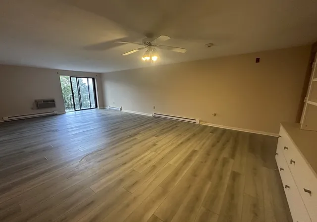 4th image of 1321 Worcester Rd #612, Framingham, MA 01701 | MLS# 73557078