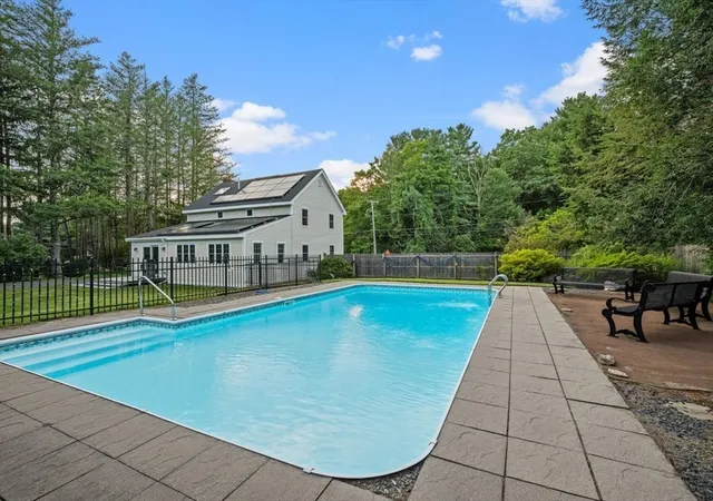 3rd image of 5 Elm Street, Upton, MA 01568 | MLS# 73565350