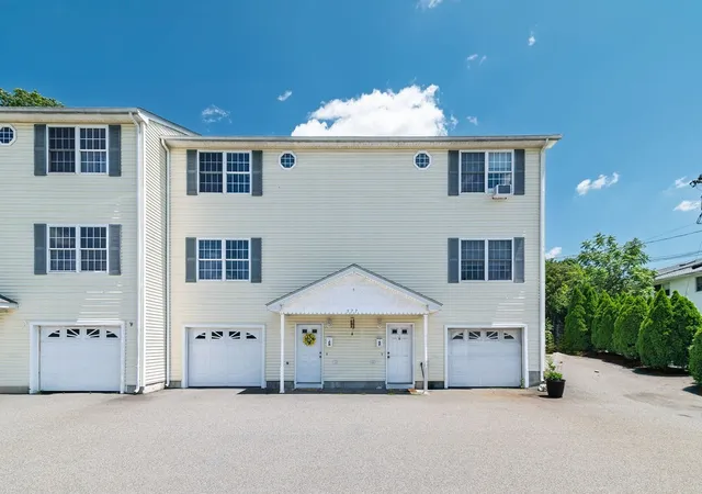 Homes for sale in North Providence, RI | 377 Woonasquatucket Ave #3, North Providence, RI 02911 | MLS# 73547877