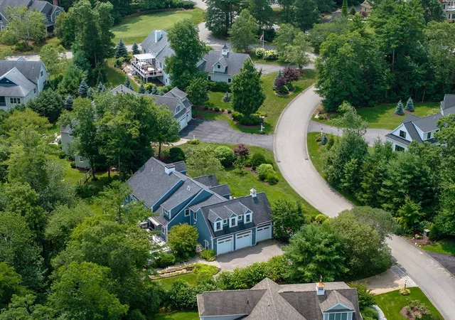 5th image of 4 Beech Tree Ln, Mattapoisett, MA 02739 | MLS# 73554643