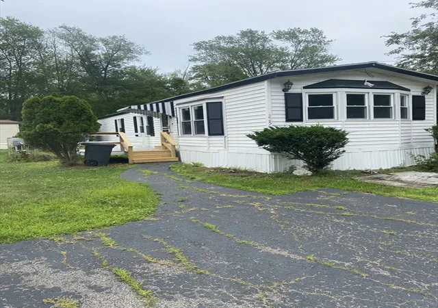 1st image of 305 Turnpike #225, South Easton, MA 02375 | MLS# 73553004