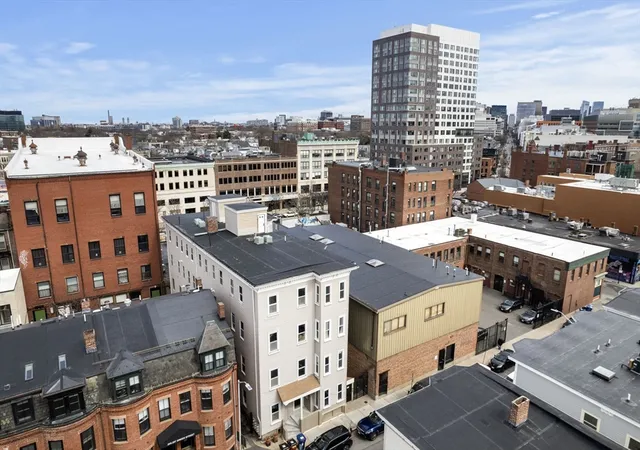 1st image of 195 Green Street, Cambridge, MA 02139 | MLS# 73550561