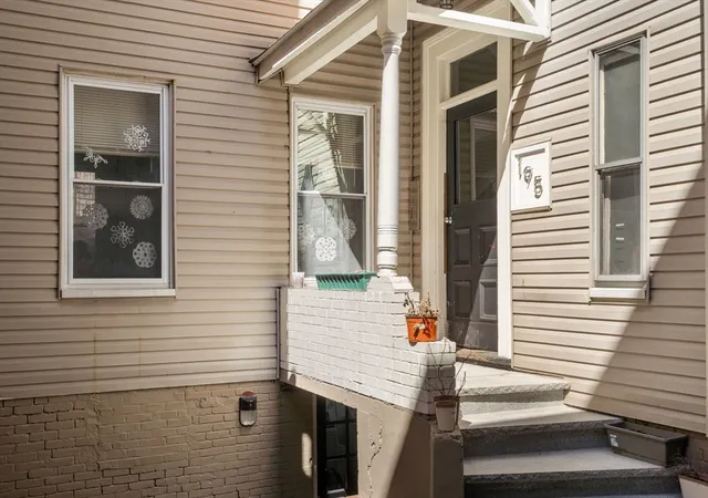 3rd image of 195 Green Street, Cambridge, MA 02139 | MLS# 73550561