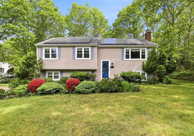 Photo 1 of Sale Pending at 17 Briggs Ave, Buzzards Bay, MA 02532 | MLS# 73528076 | Listing updated on 2026-10-10