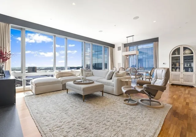 2nd image of 500 Atlantic Ave #PH20J, Boston, MA 02210 | MLS# 73558636