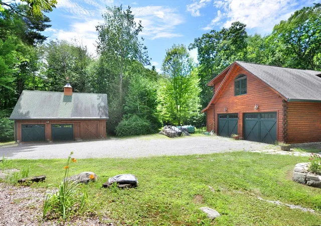 3rd image of 1111 Clubhouse Rd, Granville, MA 01034 | MLS# 73561364