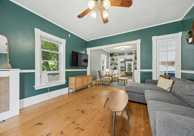 Photo 3 of Single family home for sale at 32 Winter St, Gardner, MA 01440 | MLS# 73566180 | Listing updated on 2026-10-04