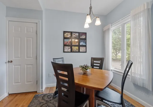 Homes for sale in Woburn, MA | 5 Vine Brk Wy, Woburn, MA 01801