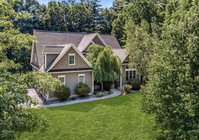 1st image of 17 Bissonnette Cir, Southampton, MA 01073 | MLS# 73548949