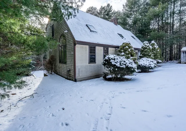 2nd image of 192 Sandy Valley Rd, Marstons Mills, MA 02648 | MLS# 73471050