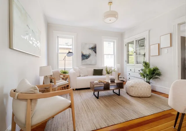 Homes for sale in Cambridge, MA | 126 Kinnaird St, Cambridge, MA 02139