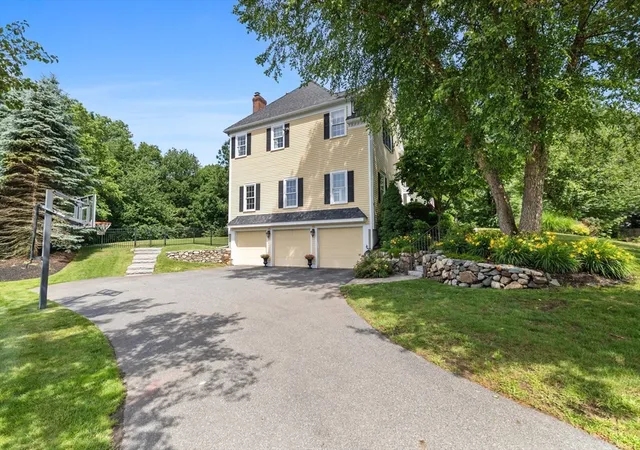 Homes for sale in Lynnfield, MA | 11 Tappan Way, Lynnfield, MA 01940 | MLS# 73542350