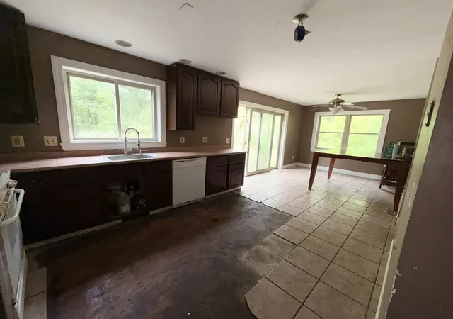 Homes for sale in Dudley, MA | 28 Budd Dr, Dudley, MA 01571 | MLS# 73534226