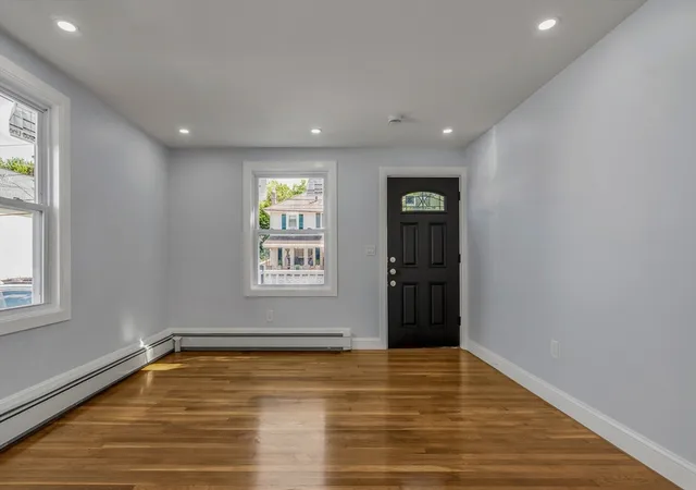 Photo 3 of Single family home for sale at 197 Oakland Ave, Methuen, MA 01844 | MLS# 73564689 | Listing updated on 2026-09-19
