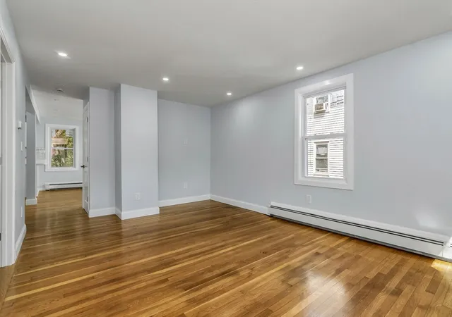 Photo 3 of Single family home for sale at 197 Oakland Ave, Methuen, MA 01844 | MLS# 73564689 | Listing updated on 2026-10-03