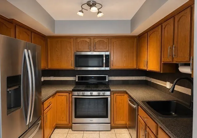 Homes for sale in Stoughton, MA | 167 Greenbrook Dr #167, Stoughton, MA 02072 | MLS# 73533299