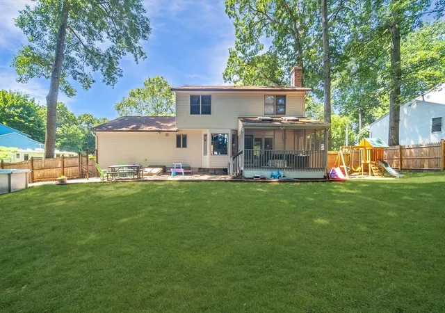 35th image of 7 Bunker Cir, Springfield, MA 01108 | MLS# 73552174
