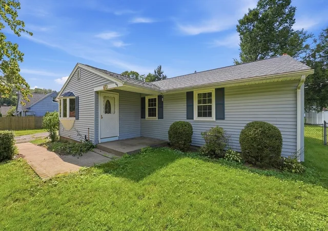 3rd image of 60 S West St, Agawam, MA 01001 | MLS# 73568007