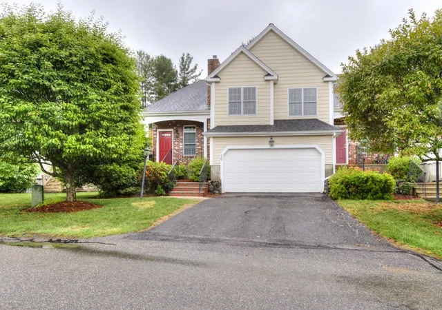 Homes for sale in Grafton, MA | 20 Northgate #14, Grafton, MA 01536 | MLS# 73547235