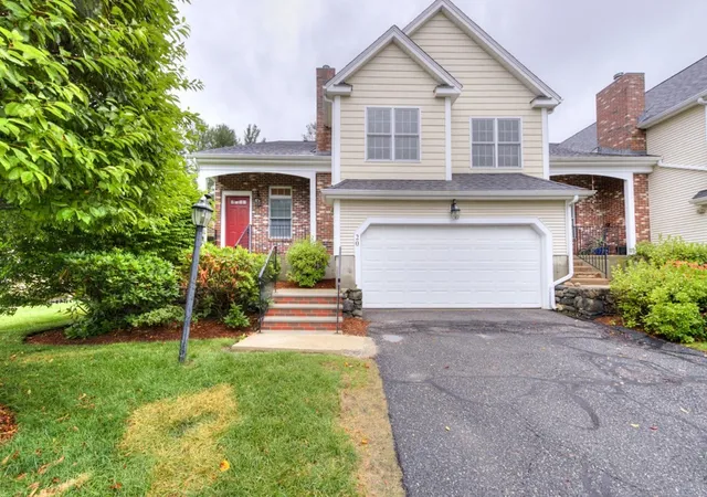 Homes for sale in Grafton, MA | 20 Northgate #14, Grafton, MA 01536 | MLS# 73547235