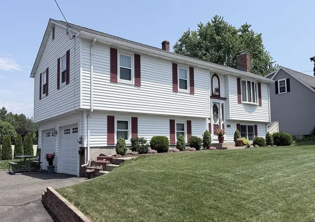 Homes for sale in Chicopee, MA | 84 Wanda St, Chicopee, MA 01013 | MLS# 73544545