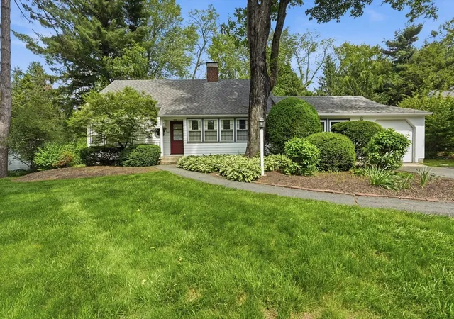 Homes for sale in Amherst, MA | 102 Blue Hills Rd, Amherst, MA 01002 | MLS# 73531537