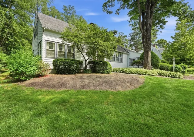 Homes for sale in Amherst, MA | 102 Blue Hills Rd, Amherst, MA 01002 | MLS# 73531537