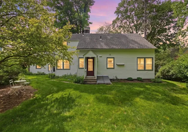 Homes for sale in Amherst, MA | 102 Blue Hills Rd, Amherst, MA 01002 | MLS# 73531537