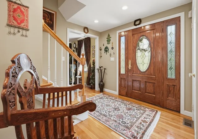 image of 301 Winch St, Framingham, MA 01701 | MLS# 73553565